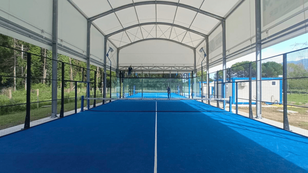 Pista de pádel cubierta