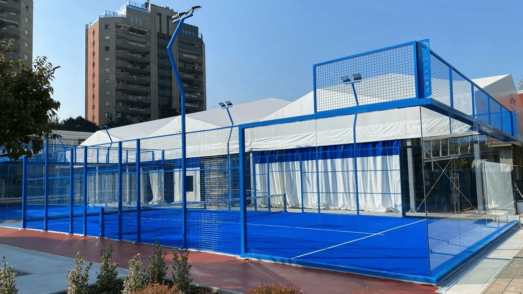 Construcción de pistas de pádel panorámicas