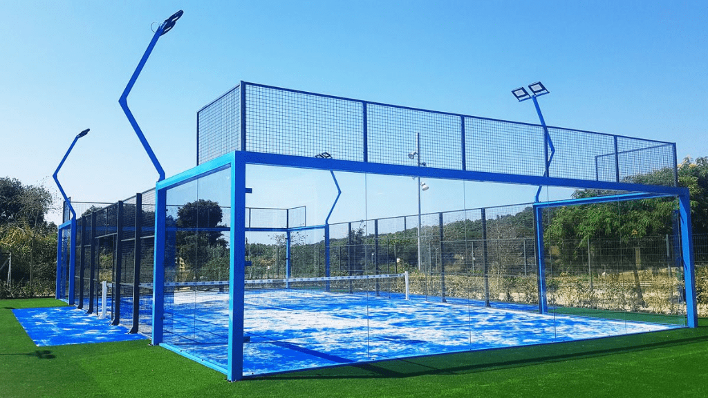 Construcción de pistas de pádel panorámicas